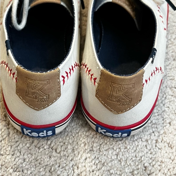 KEDS Champion Pennant  Baseball Sneakers Canvas Red Stitching Low Top Womens 9 - Picture 7 of 9